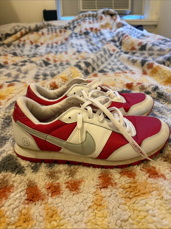 Nike Shoes - Nike Women’s Red and White Low-Profile Runner Sneakers 9.5